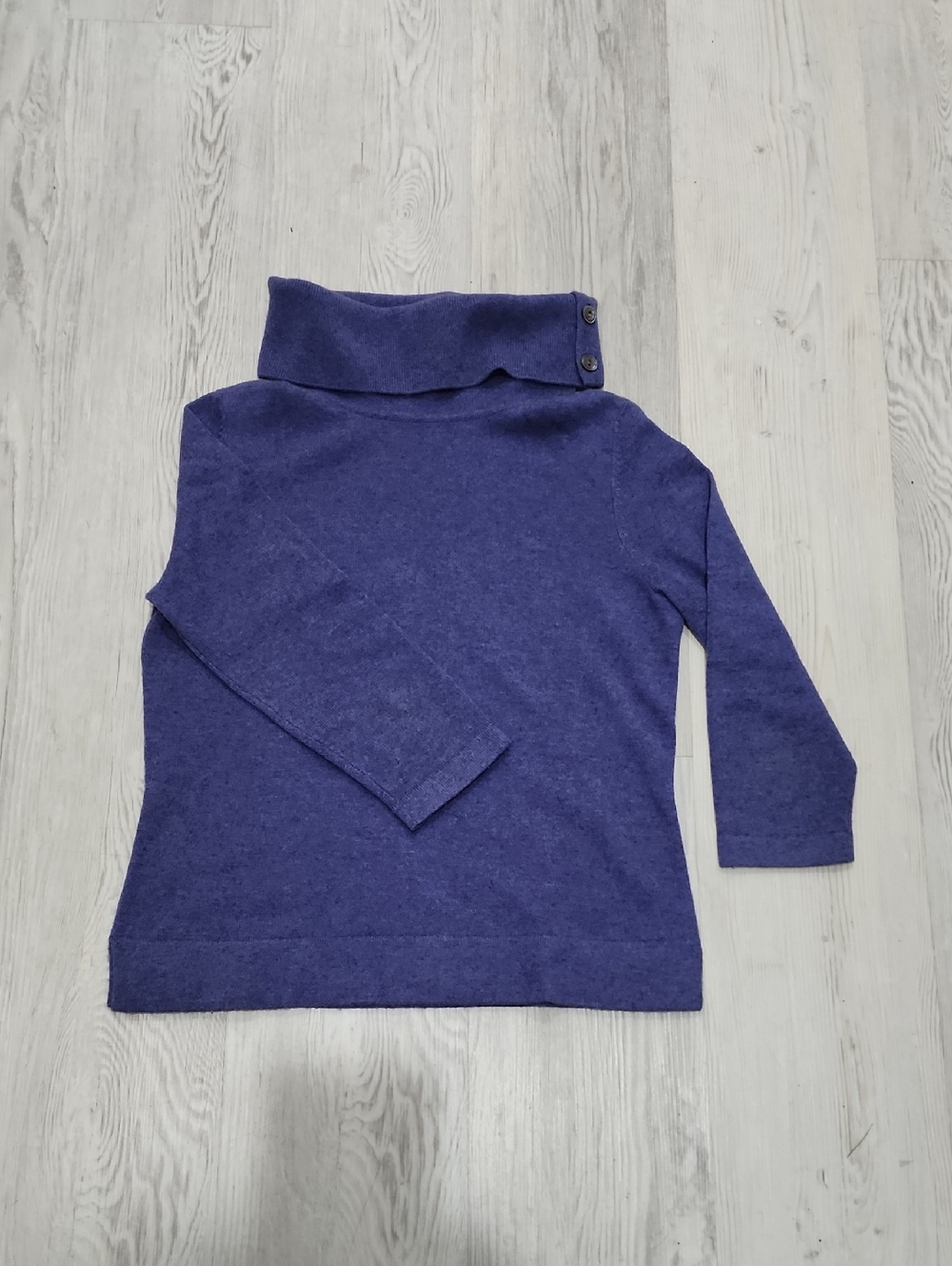 100% Cashmere Jones New York Heathered Purple Funnel Neck Button-Trim Sweater